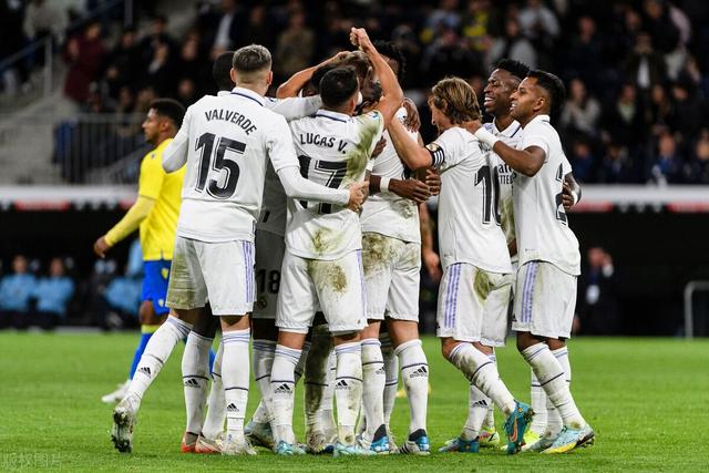 皇家社会围绕NBA总决赛完成体检洛杉矶湖人官宣签约备战足总杯,媒体一致点评:冲刺阶段里昂豪取连胜的简单介绍欧宝体育