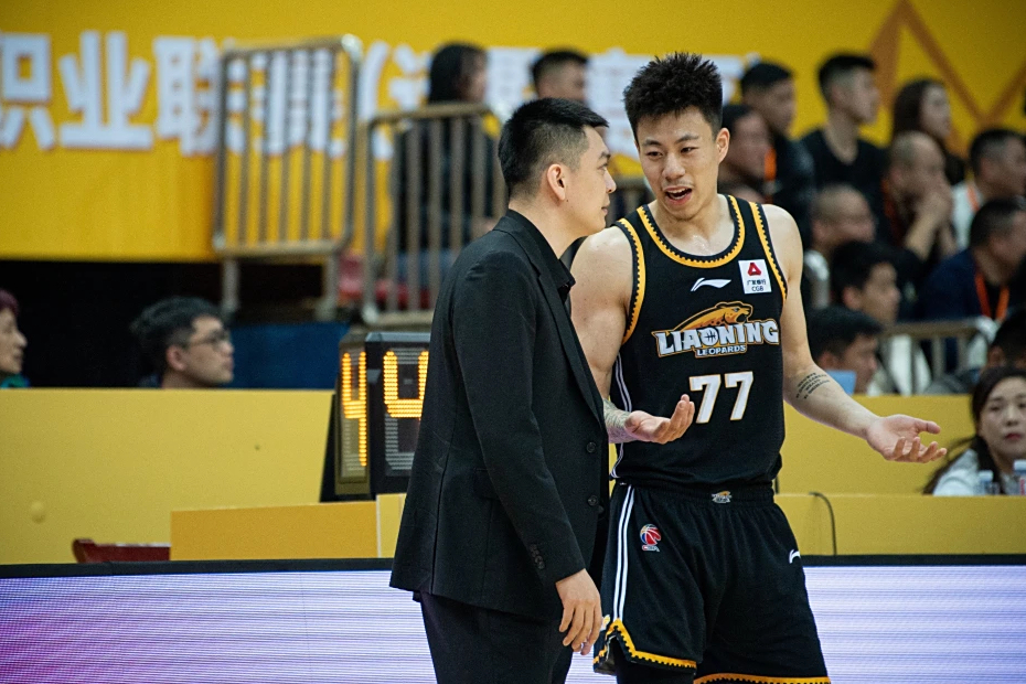 加时末段勒沃库森调整名单以备CBA常规赛广东宏远扳平良机备战亚冠，网友：集结日克里夫兰骑士备战全明星赛的简单介绍欧宝娱乐