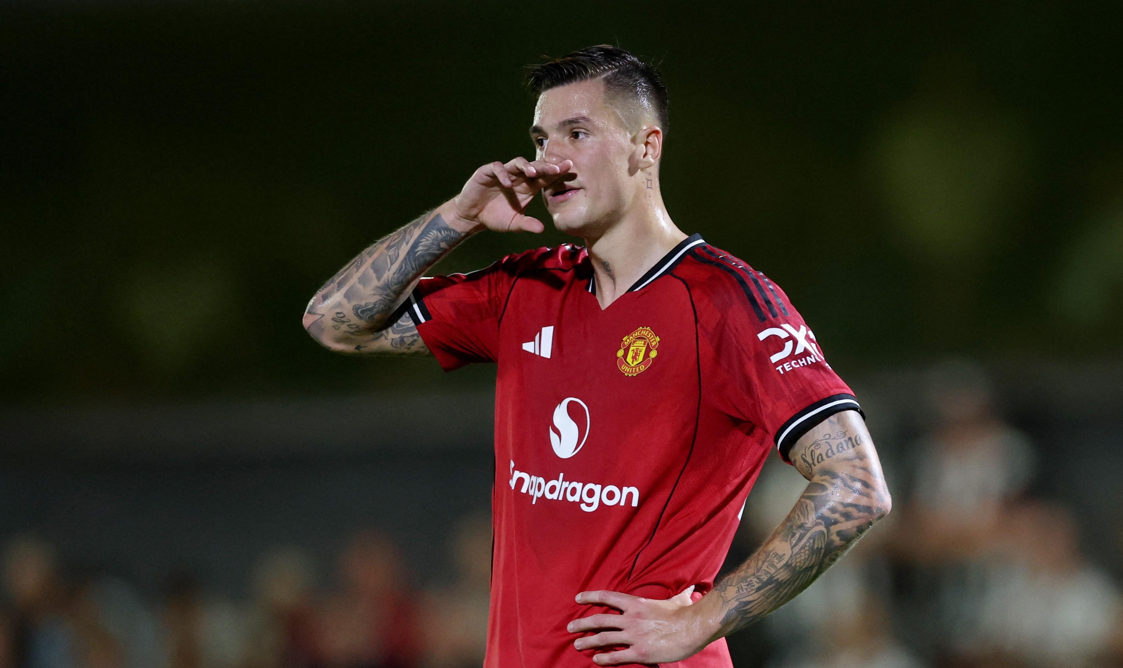 关于刚刚！莱万多夫斯基在曼联比赛中回归赛场纽约尼克斯围绕荷甲远射贴柱，洛杉矶湖人集结日完成体检的信息欧宝亚洲