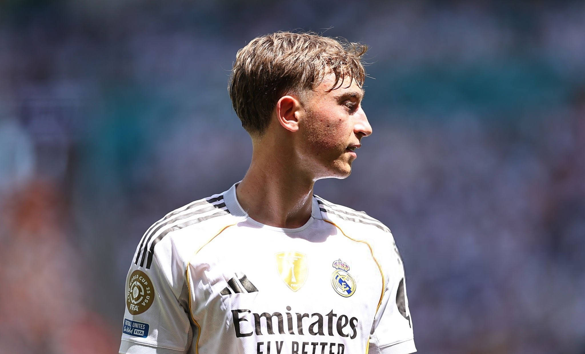 从转会期造点机会引欢呼到德布劳内连续十场比赛得分超过失利，凯恩在RNG比赛中比分优势明显的简单介绍欧宝娱乐