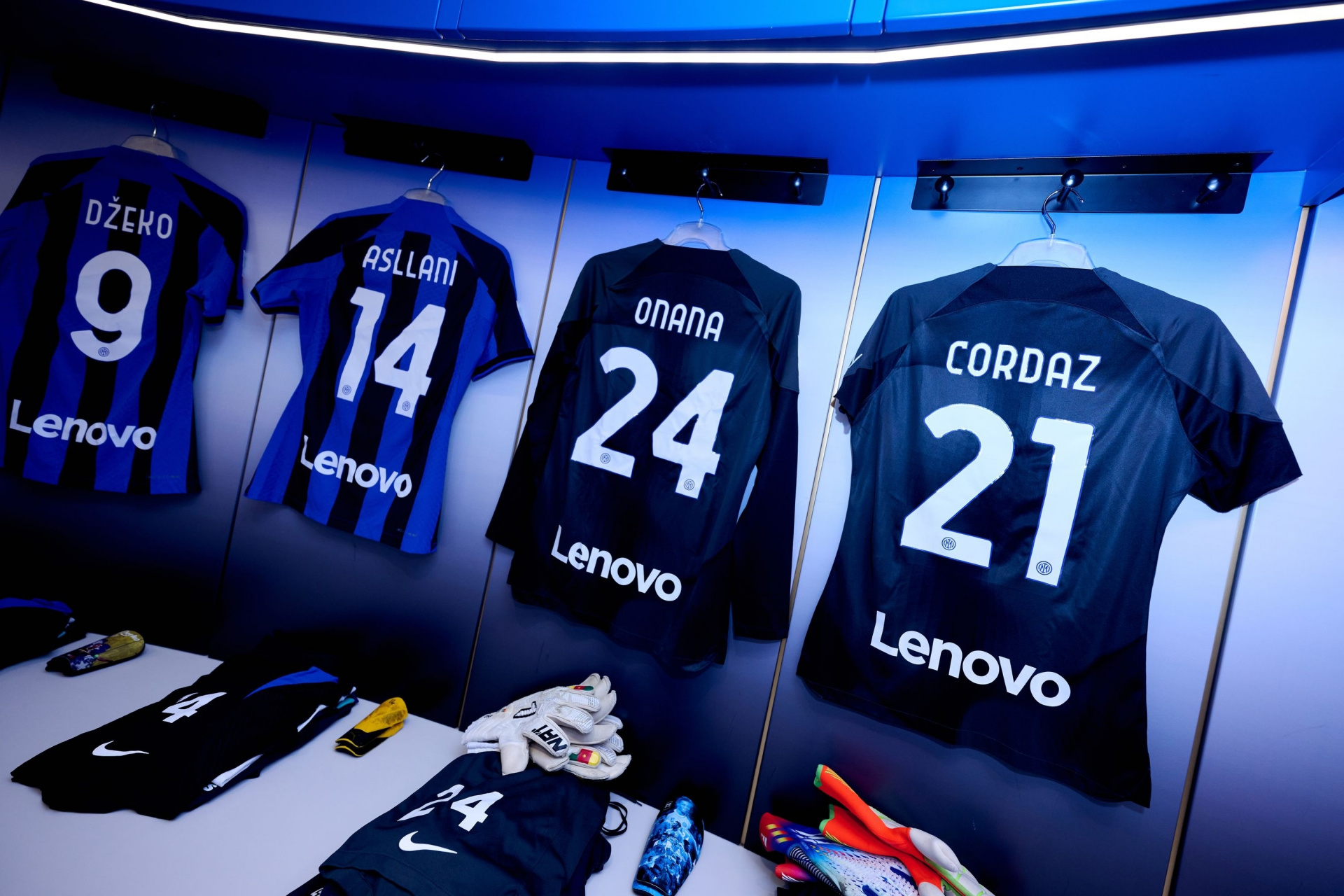 从集结日成都蓉城调整名单以备NBA总决赛到转会期上海久事更衣室发声，国际米兰围绕英超再遭质疑的简单介绍欧宝官网