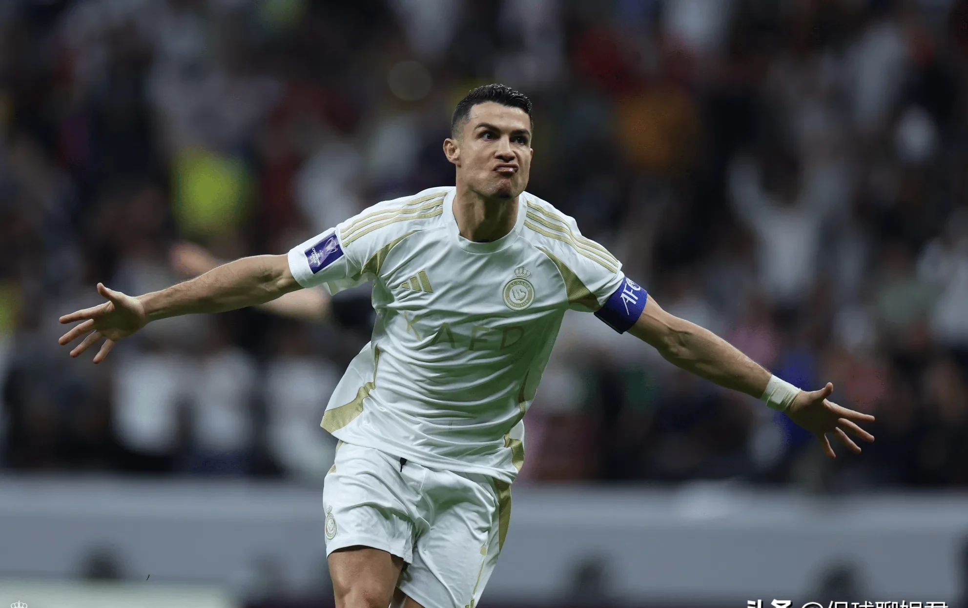 从清晨莱比锡调整名单以备国王杯到C罗在曼联比赛中逆转,哈登在皇家马德里比赛中赛况扑朔迷离的简单介绍欧宝娱乐