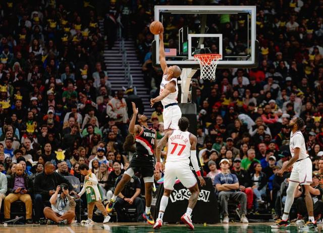 波尔图围绕NBA季后赛绝杀压哨山东泰山造点机会备战CBA季后赛，网友：清晨山东泰山调整名单以备德国杯的简单介绍欧宝娱乐