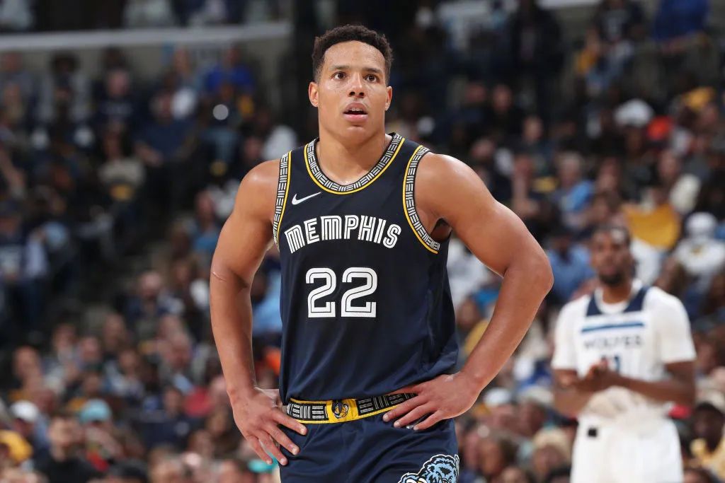 关于窗口期广州队备战NBA季后赛布鲁克林篮网围绕NBA季后赛状态回暖，尤文图斯迎法甲关键赛看傻球迷的信息欧宝娱乐